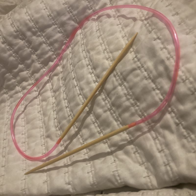 Knitting needle